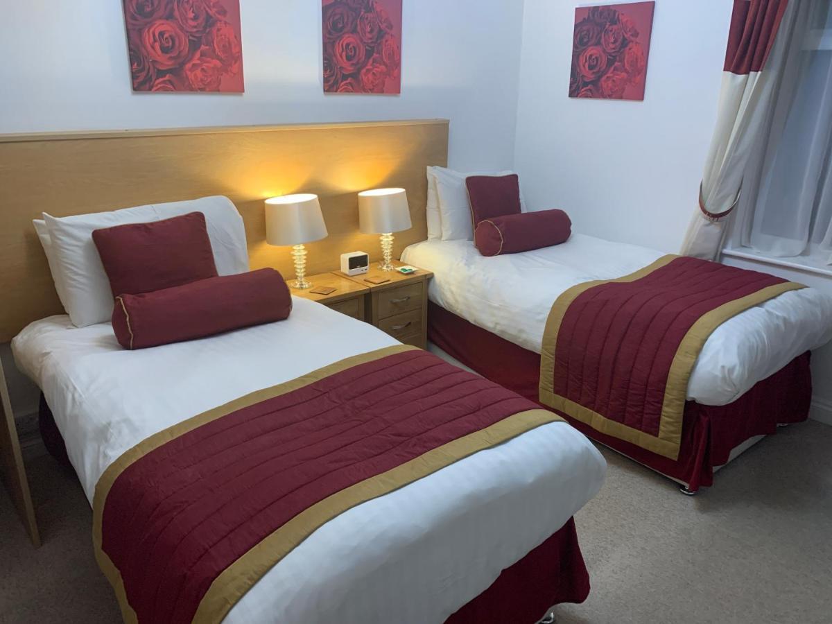 Avonpark House Bed & Breakfast สแตรทฟอร์ด อะพอน เอวอน ภายนอก รูปภาพ